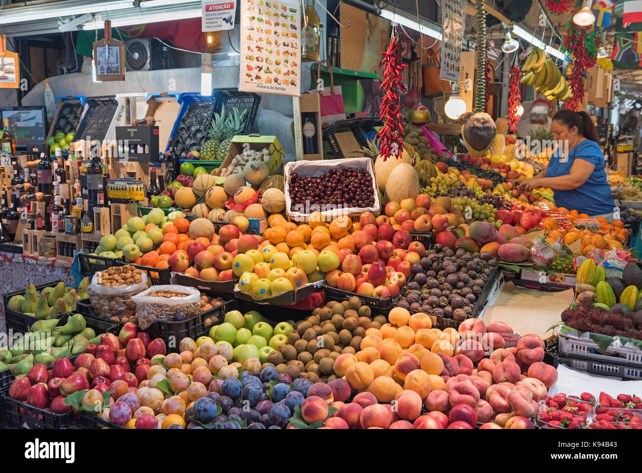 Mercado do Bolhão Central Market Porto Portugal Stock Photo - Alamy