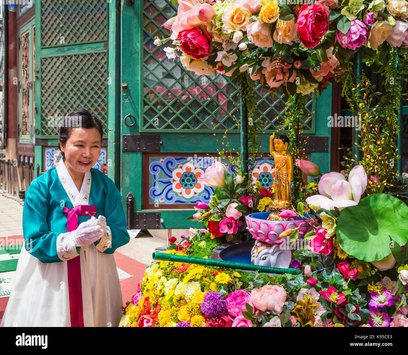 The Colorful Jogyesa Buddhist Temple In Seoul South Korea Asia Stock the-colorful-jogyesa-buddhist-temple-in-seoul-south-korea-asia-stock