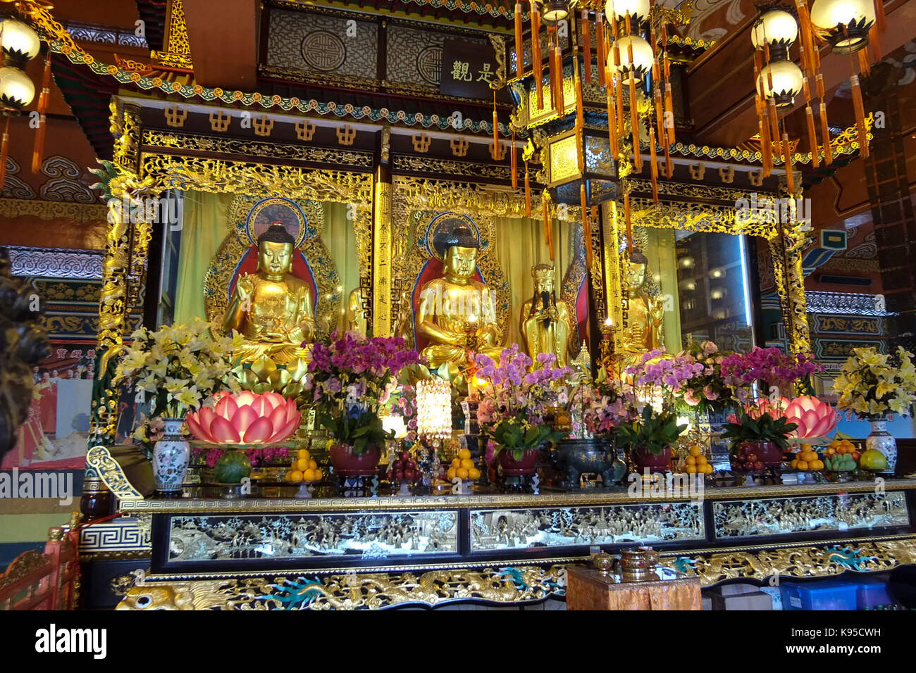 Tian Tan Buddha The Big Buddha and Po Lin Monastery. Po Lin monastery. © Jayne Russell/Alamy Stock Photo Stock Photo