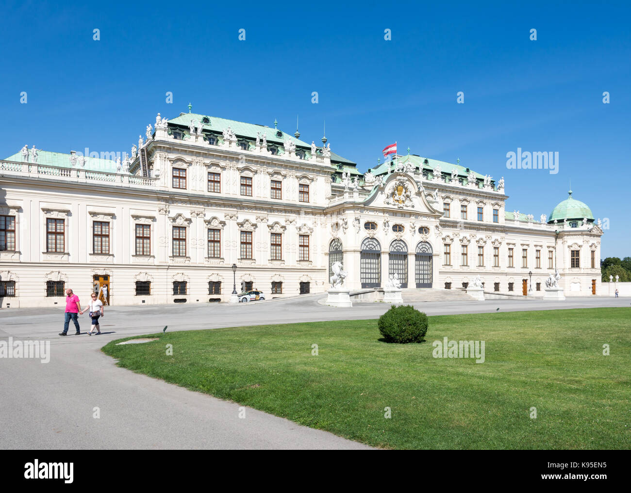 VIENNA, AUSTRIA AUGUST 29 People in the garden of the Belvedere