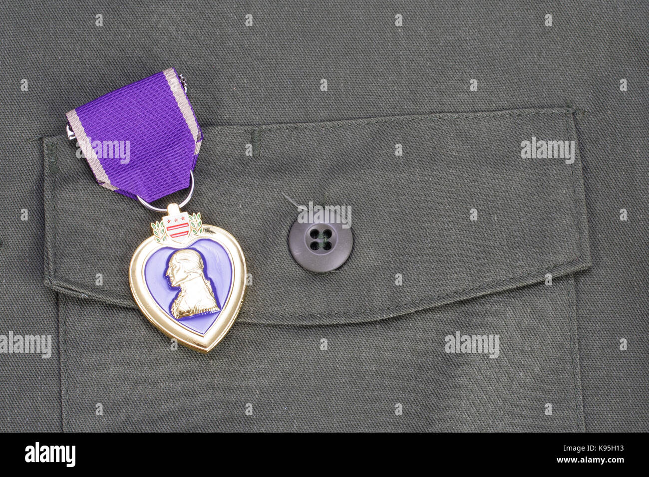 Purple Heart Military 3D Lapel Pin – Free USA Shipping