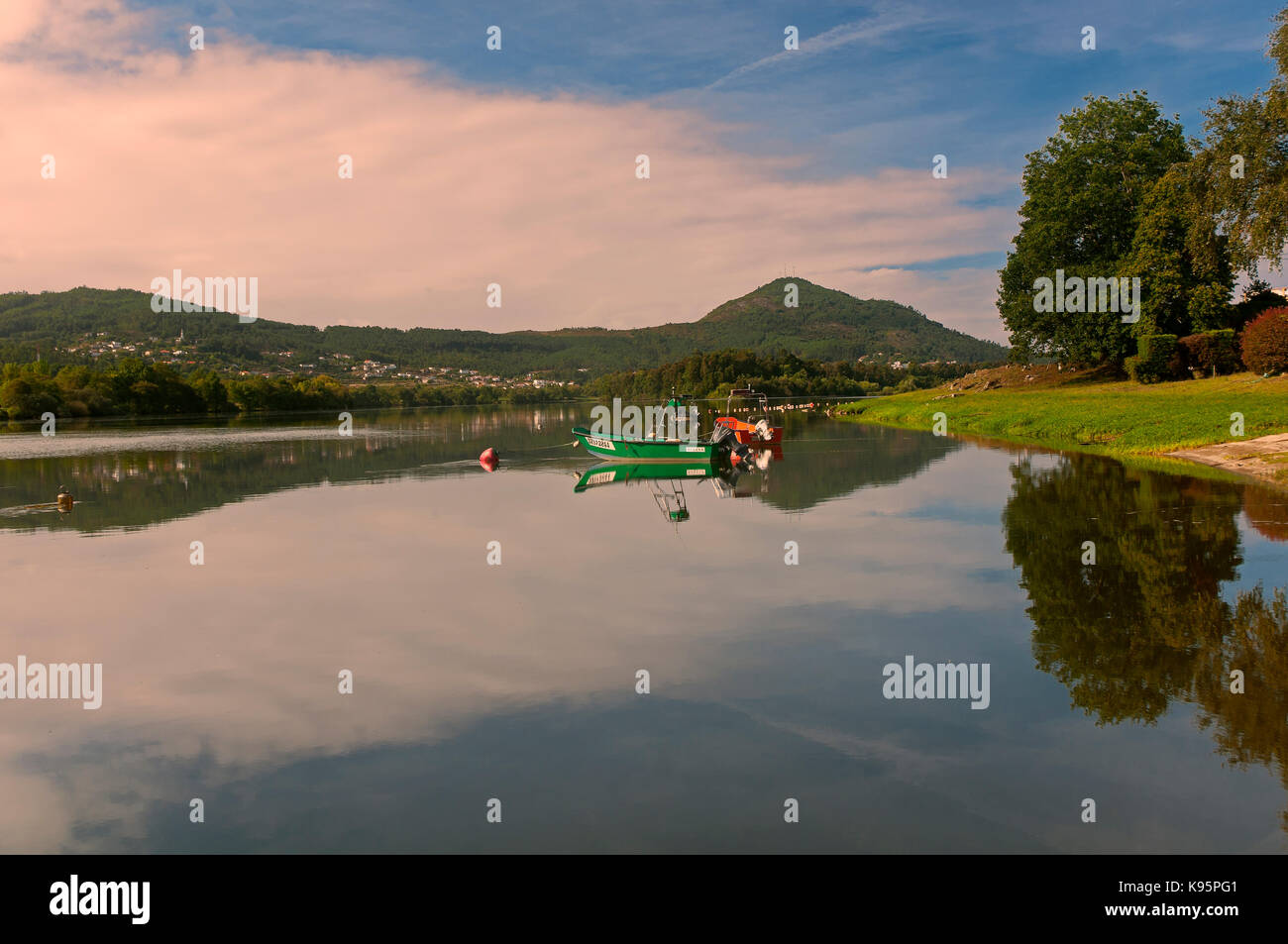 Bajo Mino region - river, Tomino, Pontevedra province, Region of Galicia, Spain, (Portugal on the left bank), Europe Stock Photo