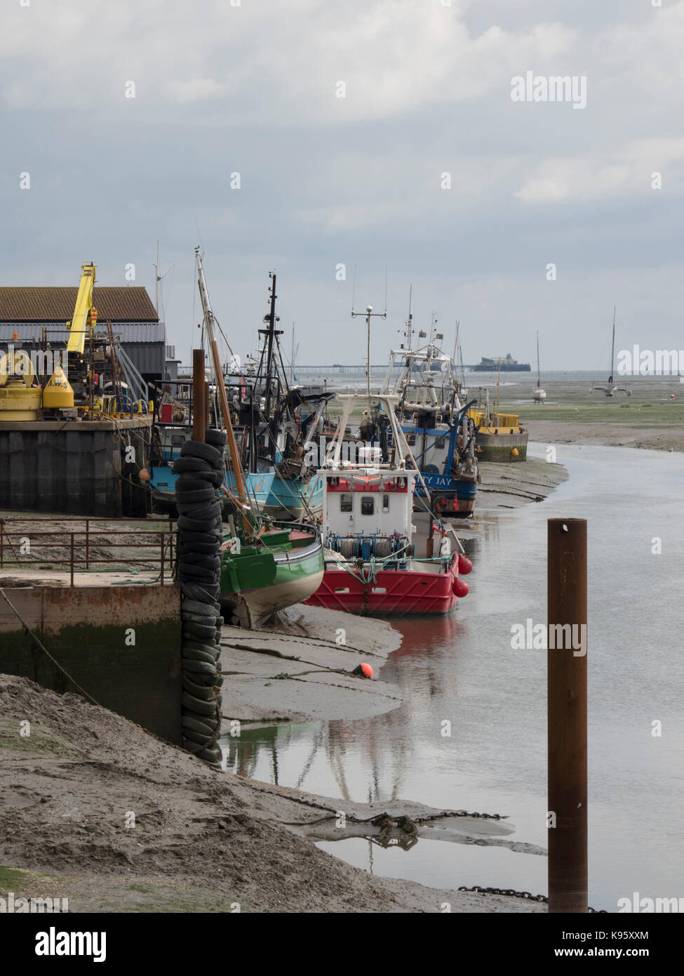 Leigh on sea southend fishing boats Stock Photo Alamy