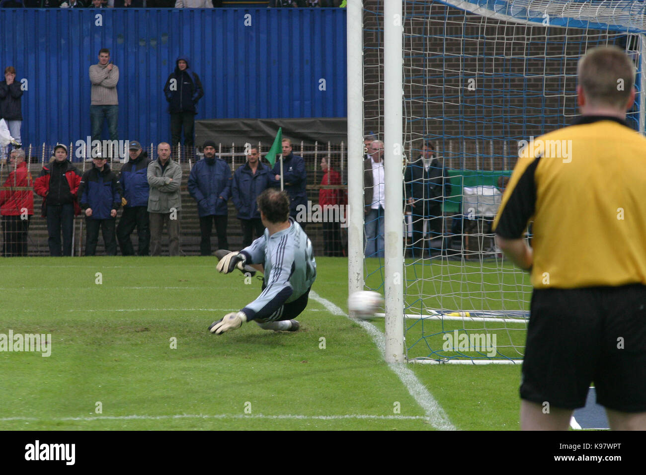 Northern Ireland v Germany at Windsor Park, Belfast on 04 June 2005. Jens Lehmann Germany goalkeeper is beaten by David healy's penalty. Stock Photo