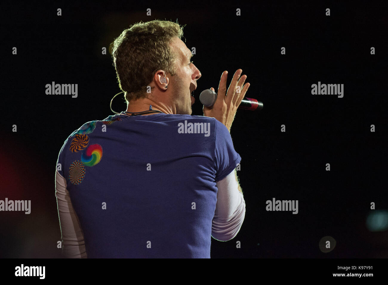 Coldplay with lead singer Chris Martin performs at Rogers Centre in ...