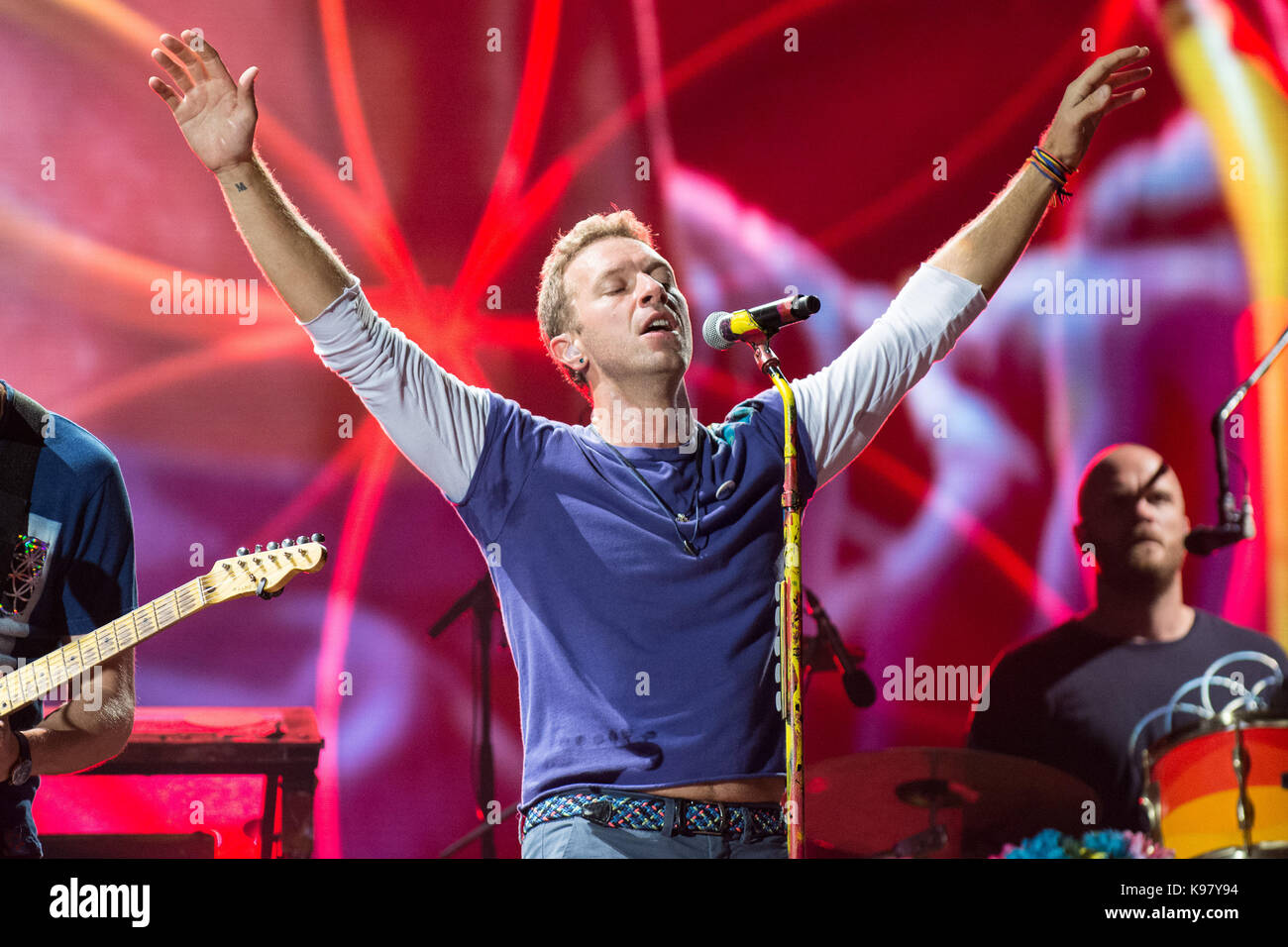 Coldplay with lead singer Chris Martin performs at Rogers Centre in ...