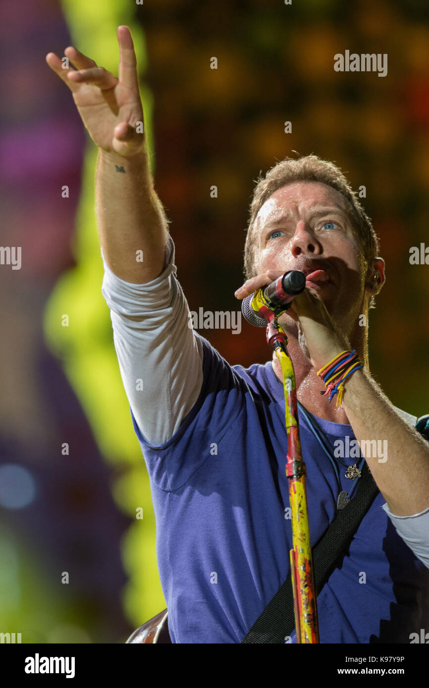 Coldplay with lead singer Chris Martin performs at Rogers Centre in ...
