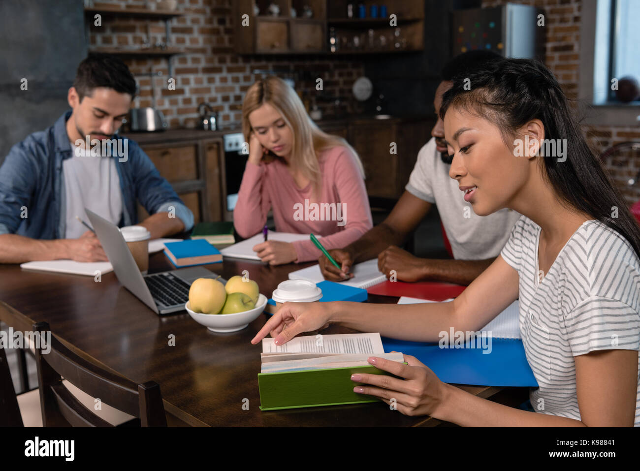 Multiple Students Study multiethnic students studying together Stock Photo - Alamy