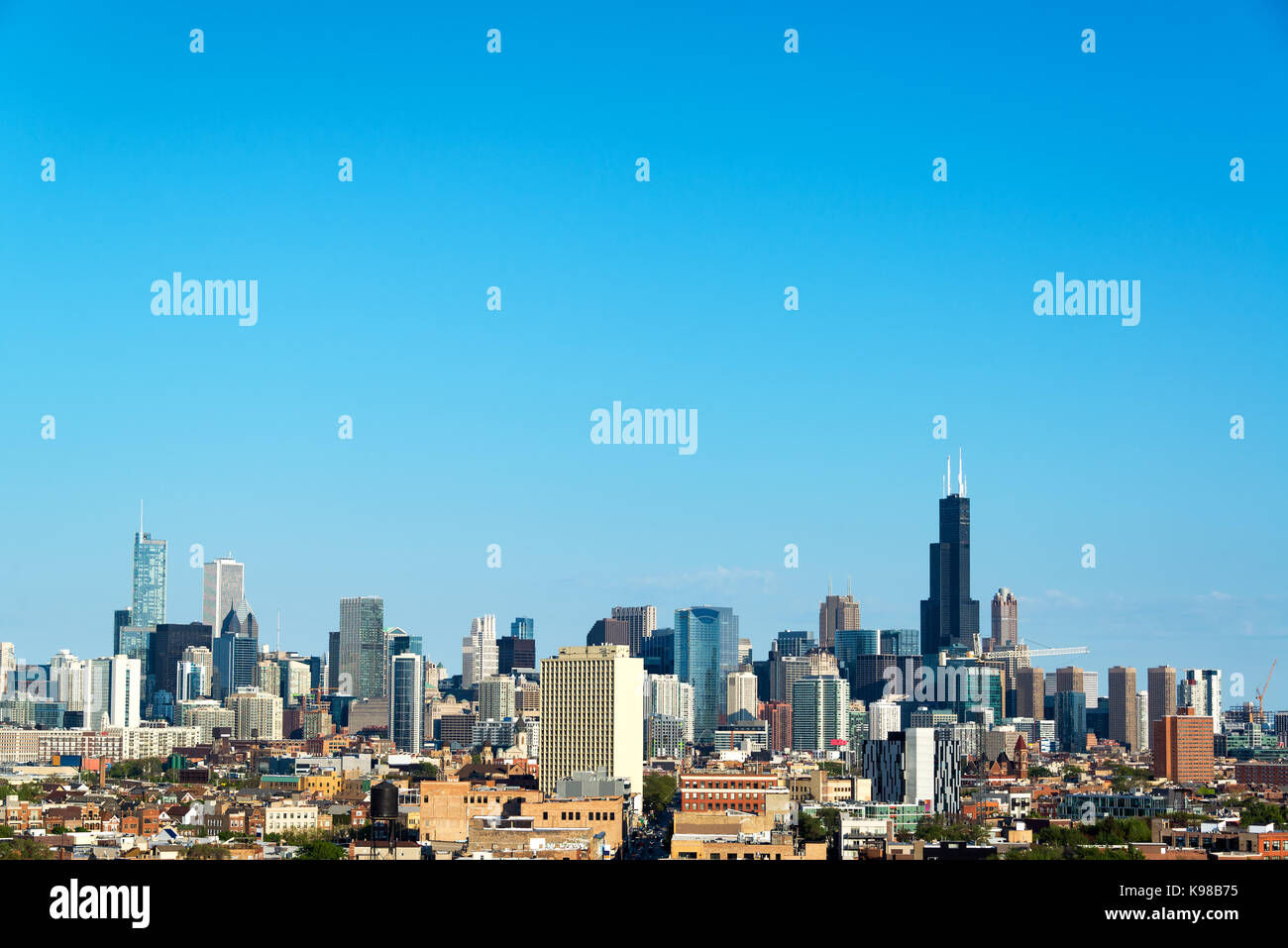 Downtown chicago skyscrapers towers panorama hi-res stock photography ...