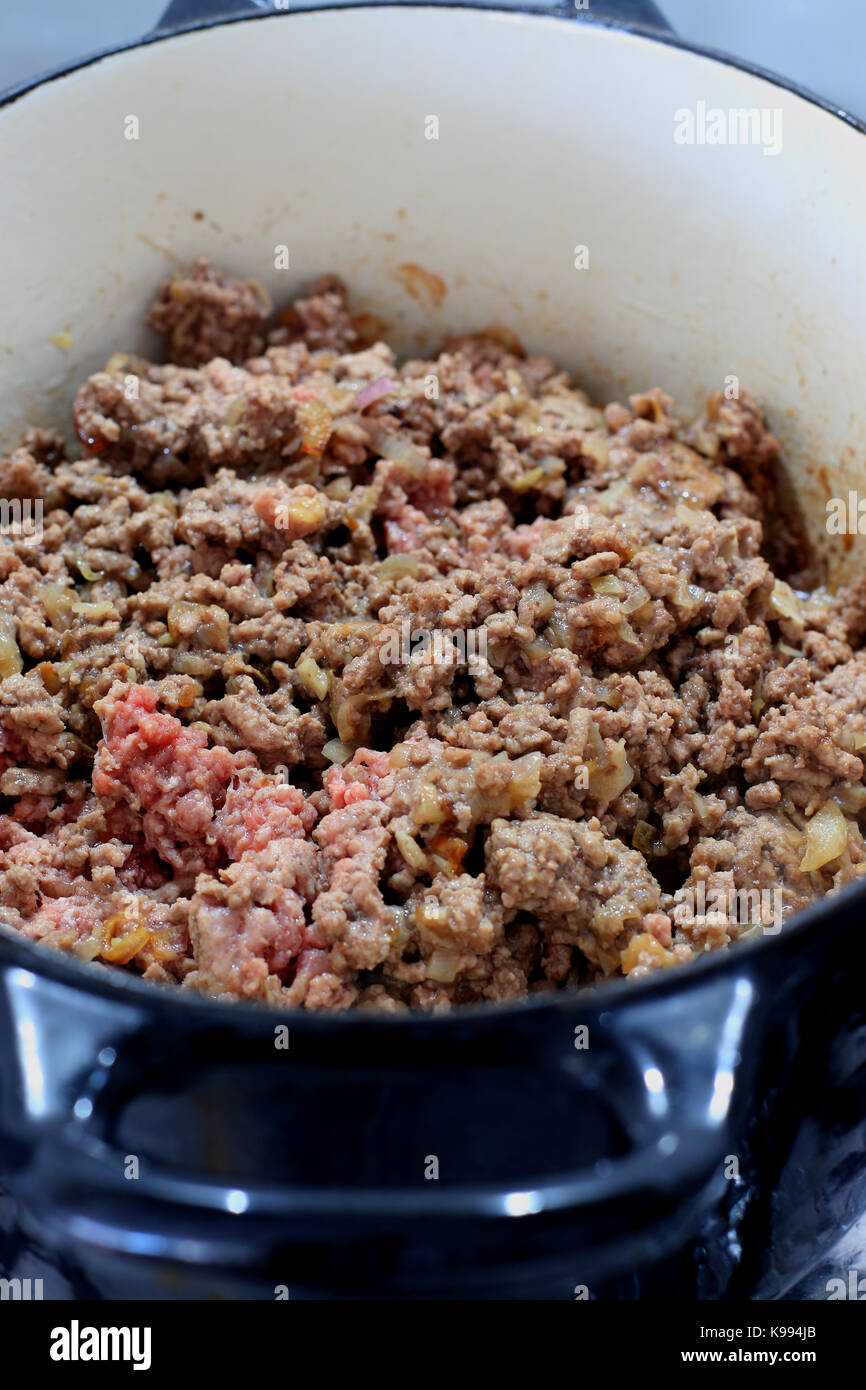 Minced beef cooked hi-res stock photography and images - Alamy