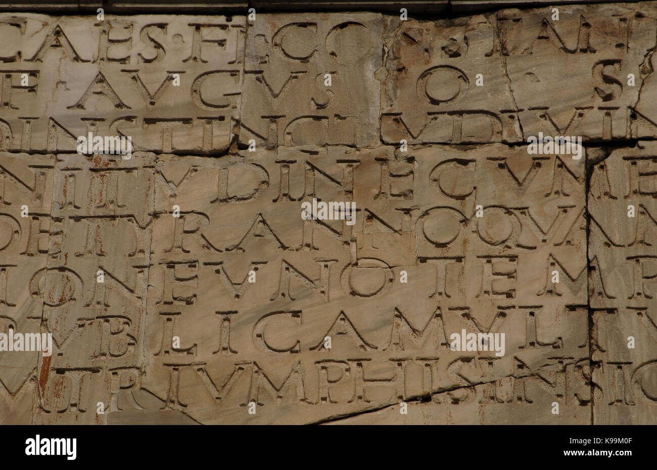 Italy. Rome. Arch of Constantine. 4th century. Erected by the Senate in honor of Emperor Constantine after his victory over Maxentius at the Battle of Milvian Bridge (312). Latin inscription. Stock Photo