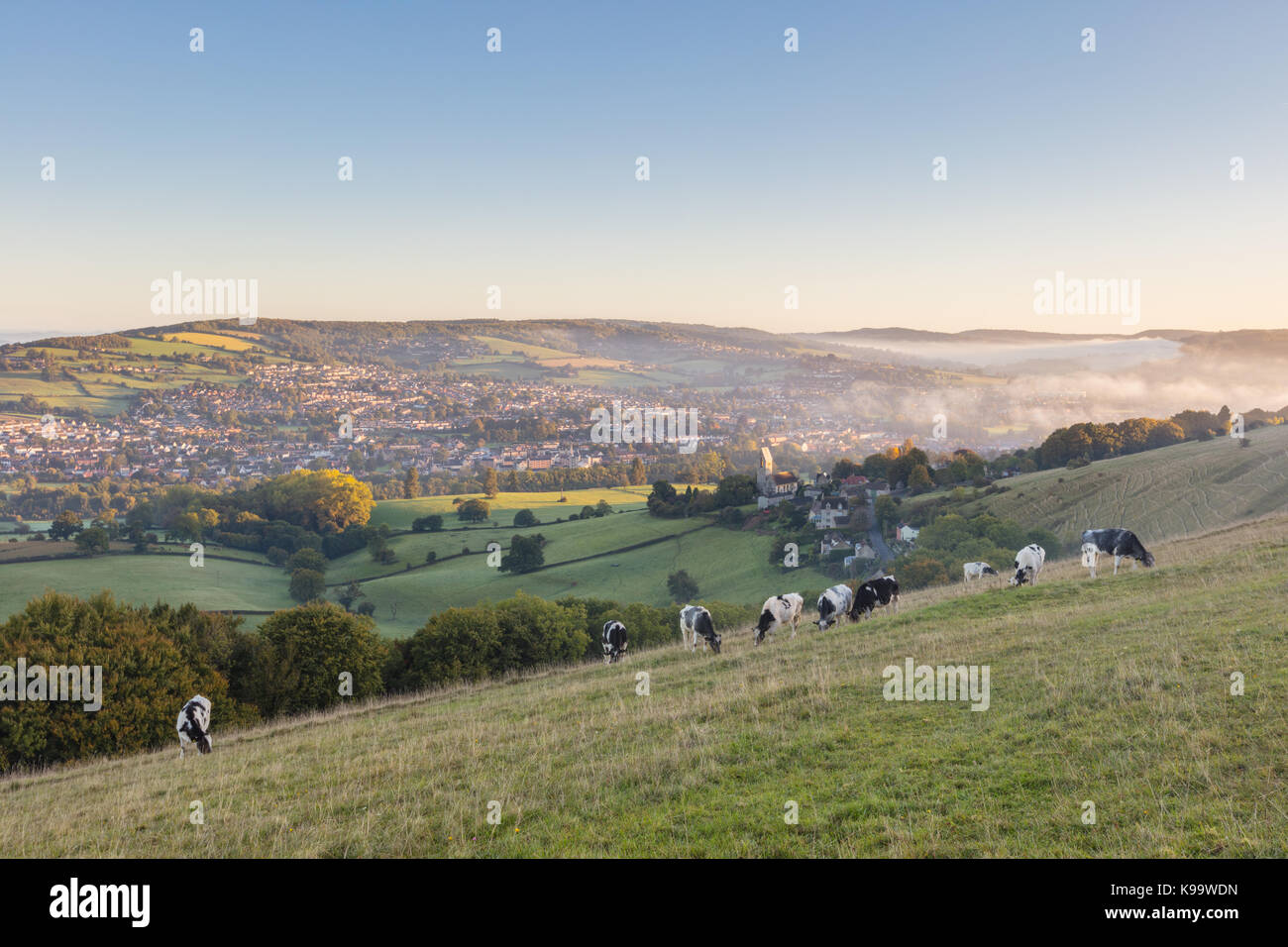 Selsley Common, Cotswolds, UK. 22nd Sep, 2017. UK Weather. Misty morning at Selsley Common