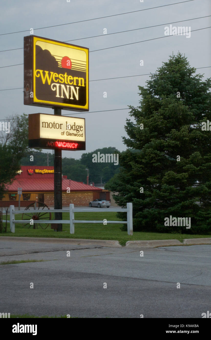 The Western Inn Motor Lodge at Glenwood, iowa, USA Stock Photo Alamy