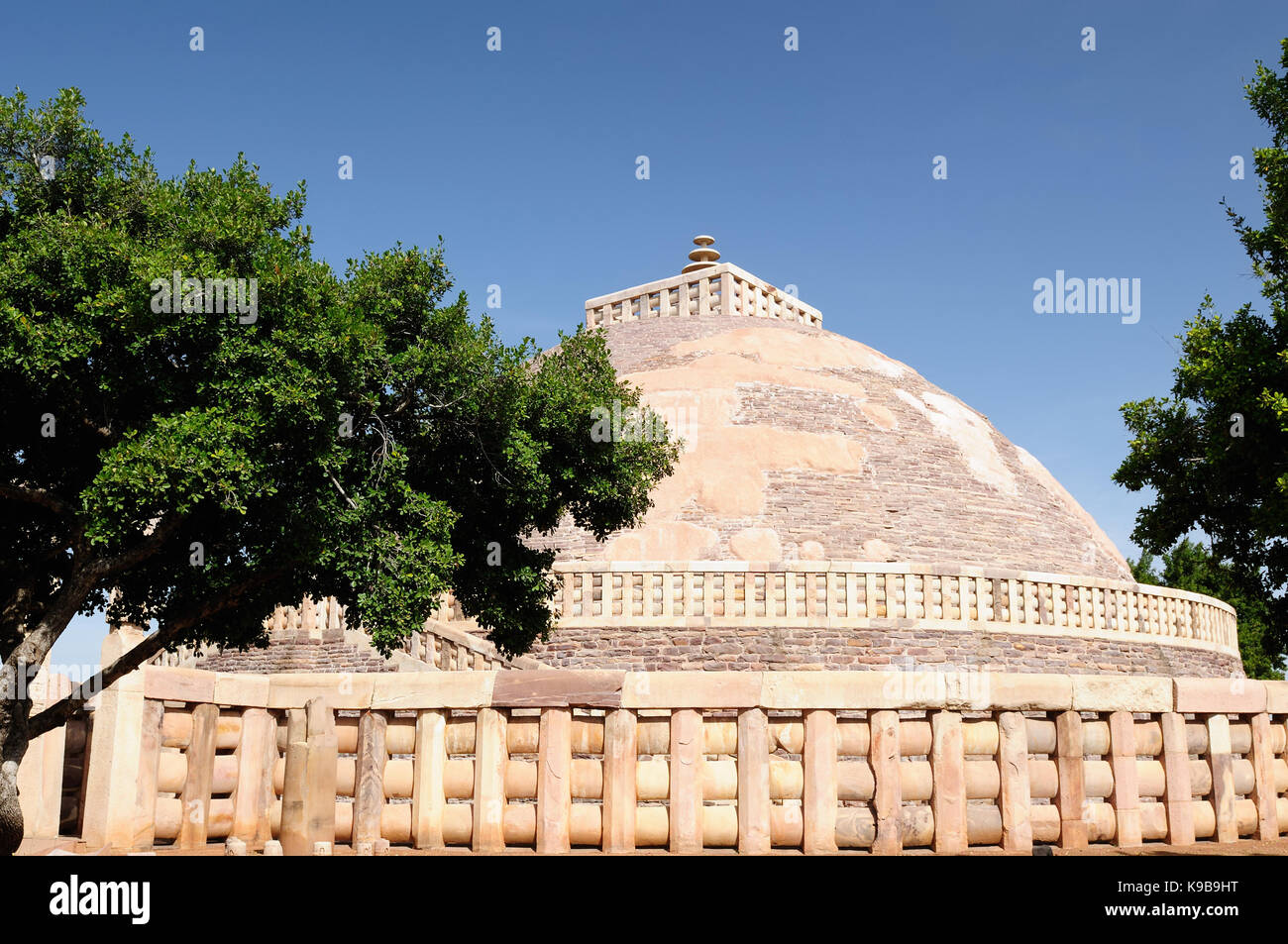 Great Buddhist Stupa in Sanchi, Madhya Pradesh, India Stock Photo