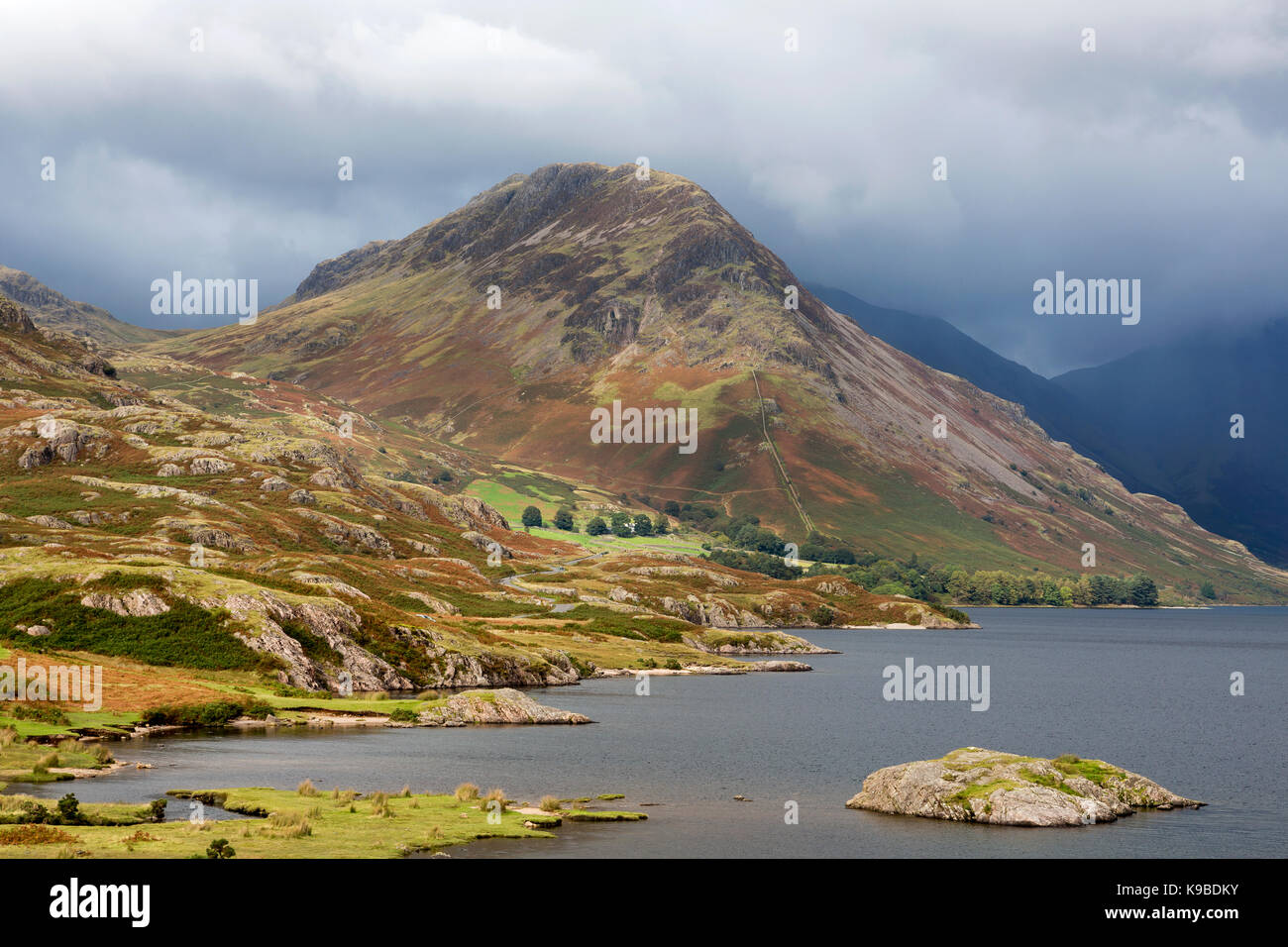 Yewbarrow on shores of Wastwater Cumbria Lake District Stock Photo