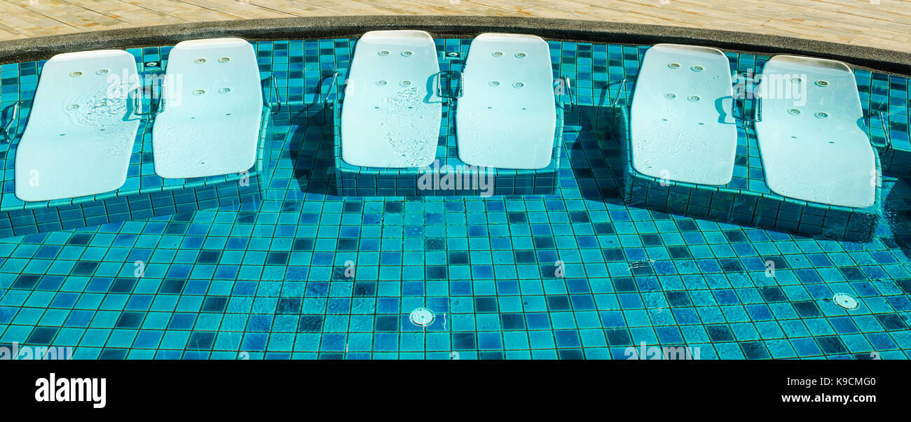 Outdoor Jacuzzi outdoor jacuzzi on an open sky Stock Photo Alamy