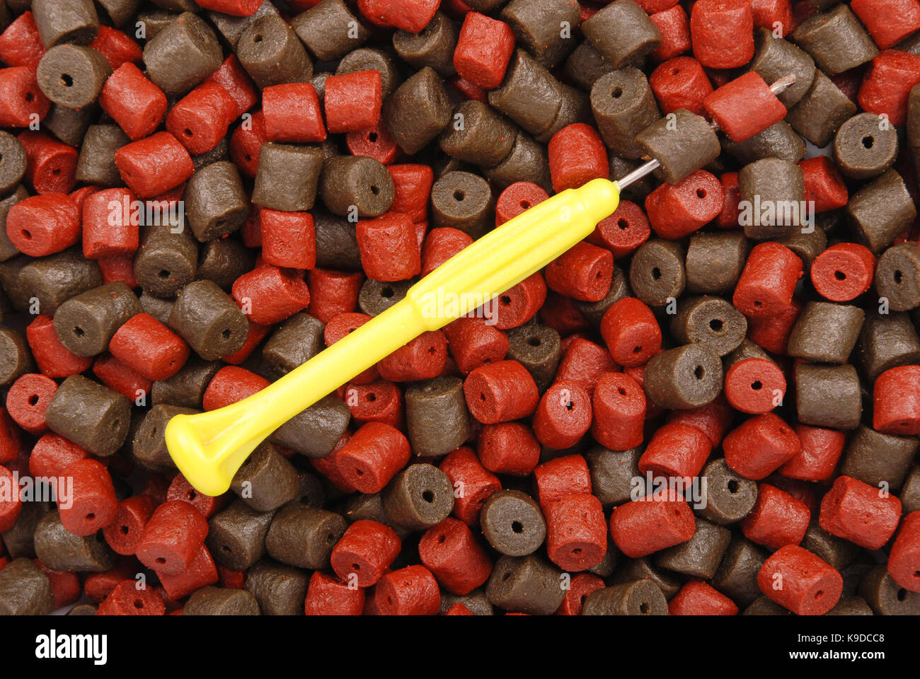 Yellow stinger needle and brown with red pre-drilled halibut pellets ...
