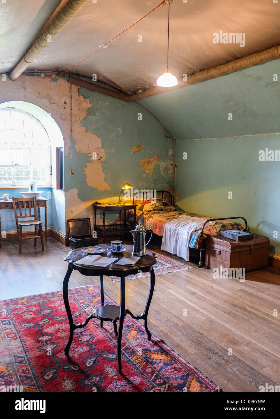 Old Fashioned Vintage Bedroom Stock Photo 160754325 Alamy