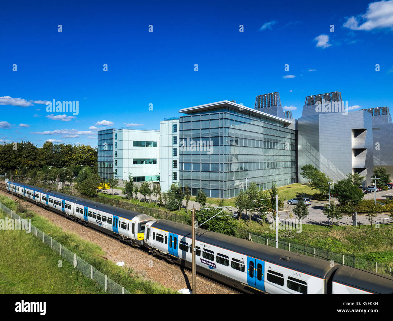 Biomedical Cambridge MRC Molecular Biology Lab / Train A London to