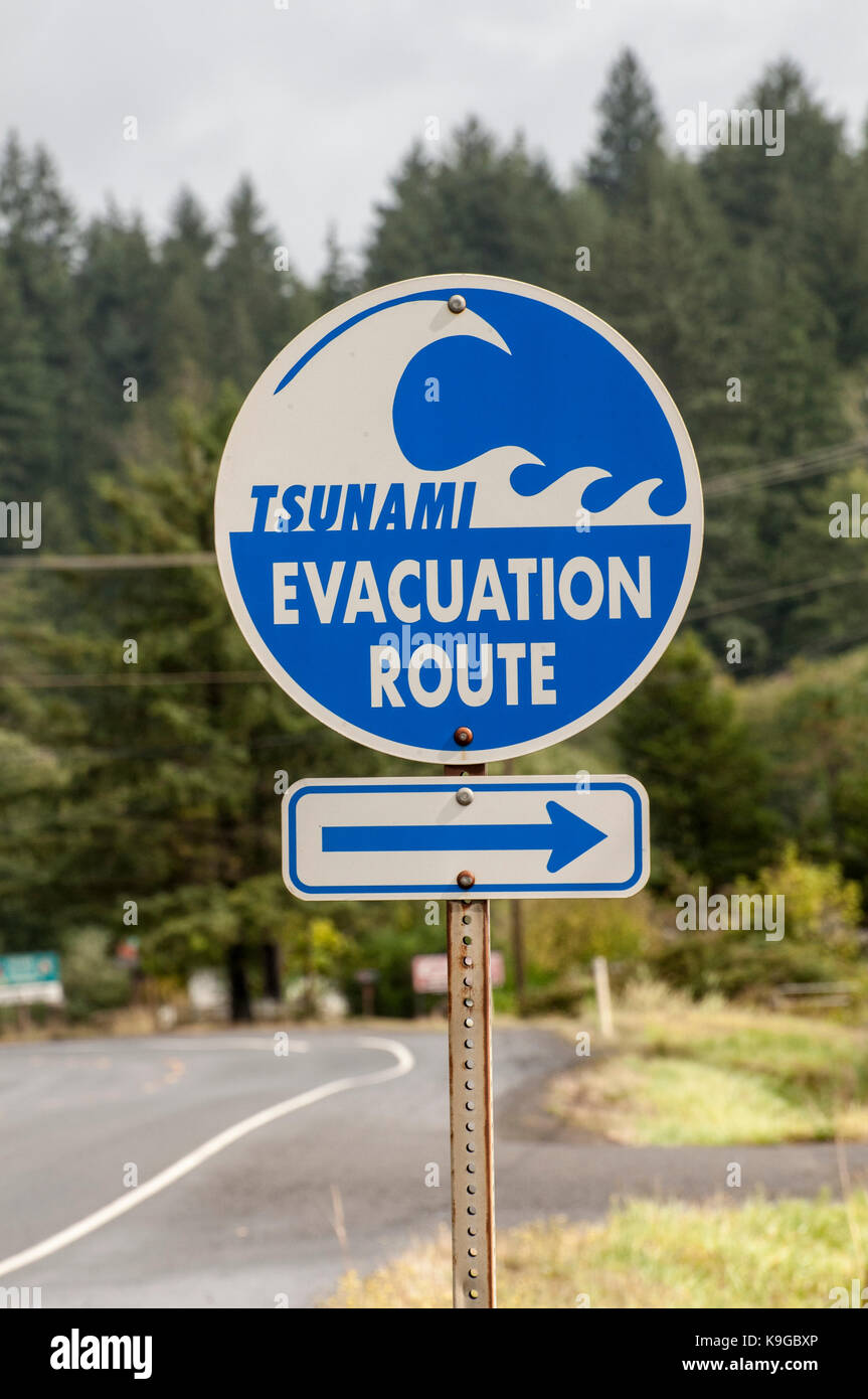 Tsunami evacuation route sign hi-res stock photography and images - Alamy