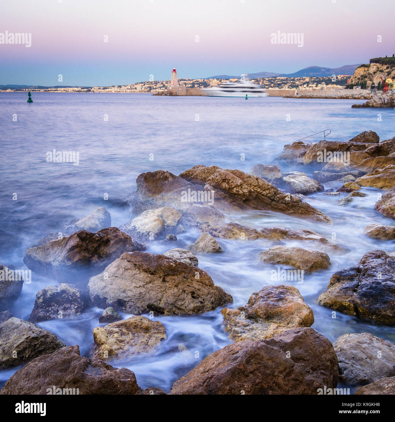 Beautiful morning coastline view hi-res stock photography and images ...