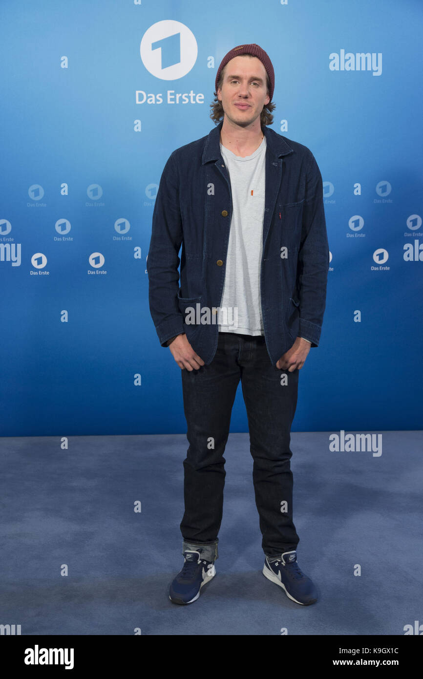 Actors promoting the new ARD Movie "Willkommen bei den Honeckers" at Hotel  Atlantik, Hamburg Featuring: Max Bretschneider Where: Hamburg, Germany  When: 23 Aug 2017 Credit: Schultz-Coulon/WENN.com Stock Photo - Alamy