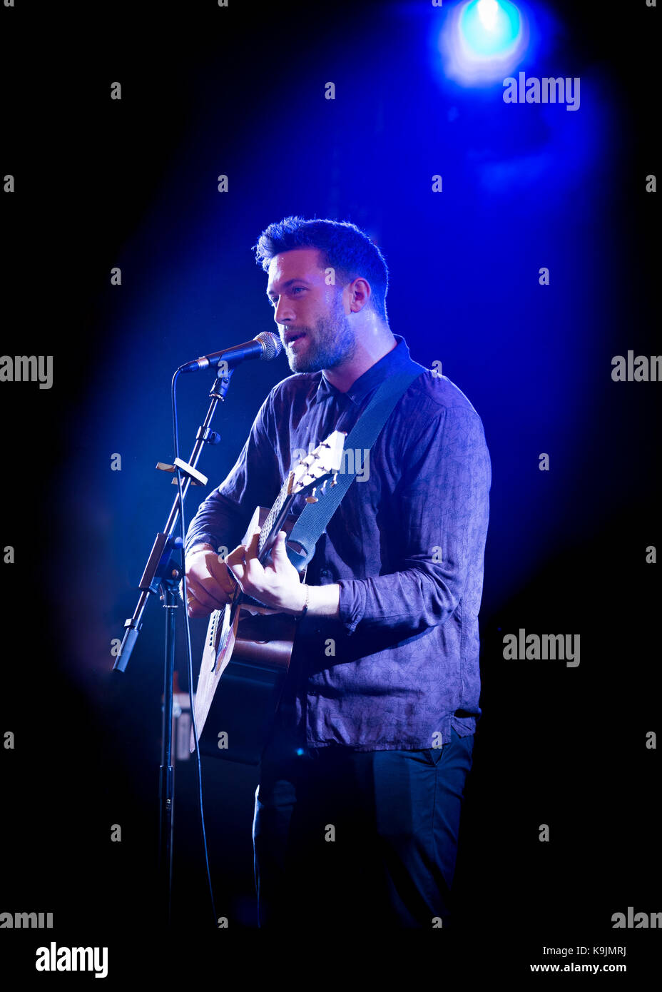 Matt Linnen The X Factor, Singer Songwriter, Performing Live © Clarissa