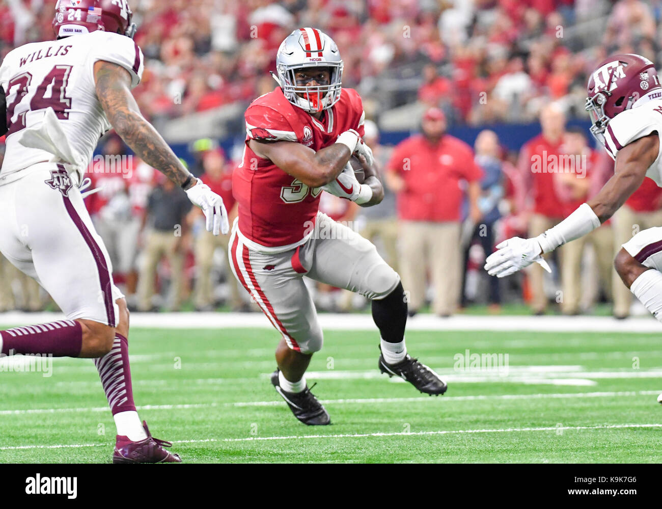 Arkansas razorbacks football hi-res stock photography and images - Alamy