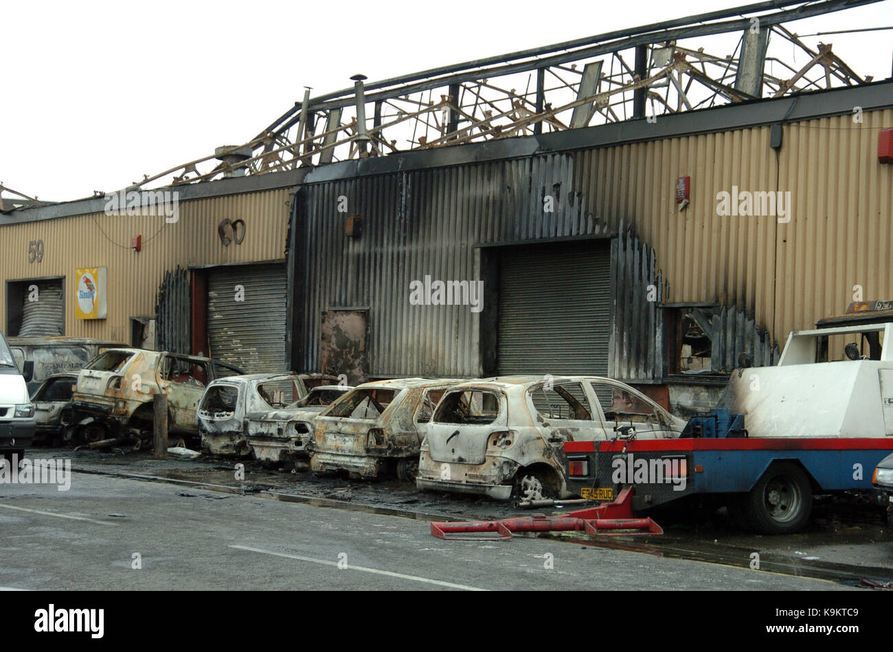 Pic shows: Momart fire of precious modern art in 2004. at warehouse in ...