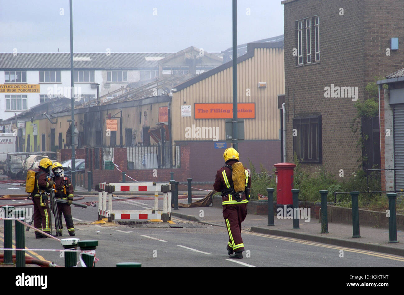 Pic shows: Momart fire of precious modern art in 2004. at warehouse in ...