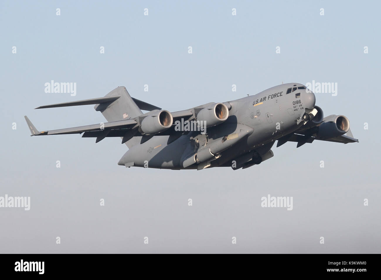 USAF Boeing C-17 Globemaster from McChord AFB climbing out of ...
