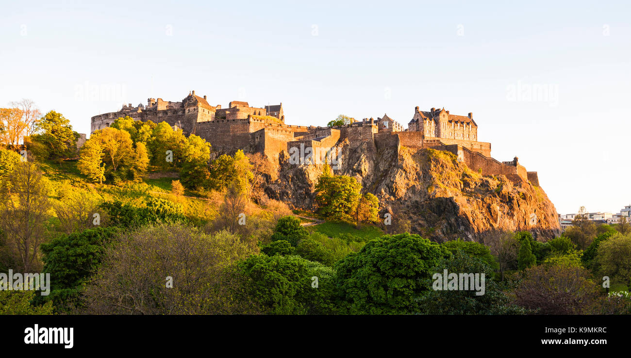 Schottland, Edinburgh, Burghügel, Edinburgh Castle, Burg, Burganlage, Befestigungsanlage, Wahrzeichen Stock Photo