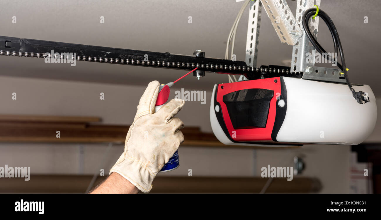 Electric can opener hires stock photography and images Alamy