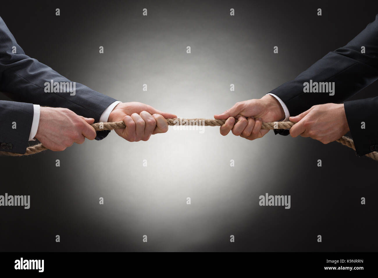 Pull the rope game hires stock photography and images Alamy