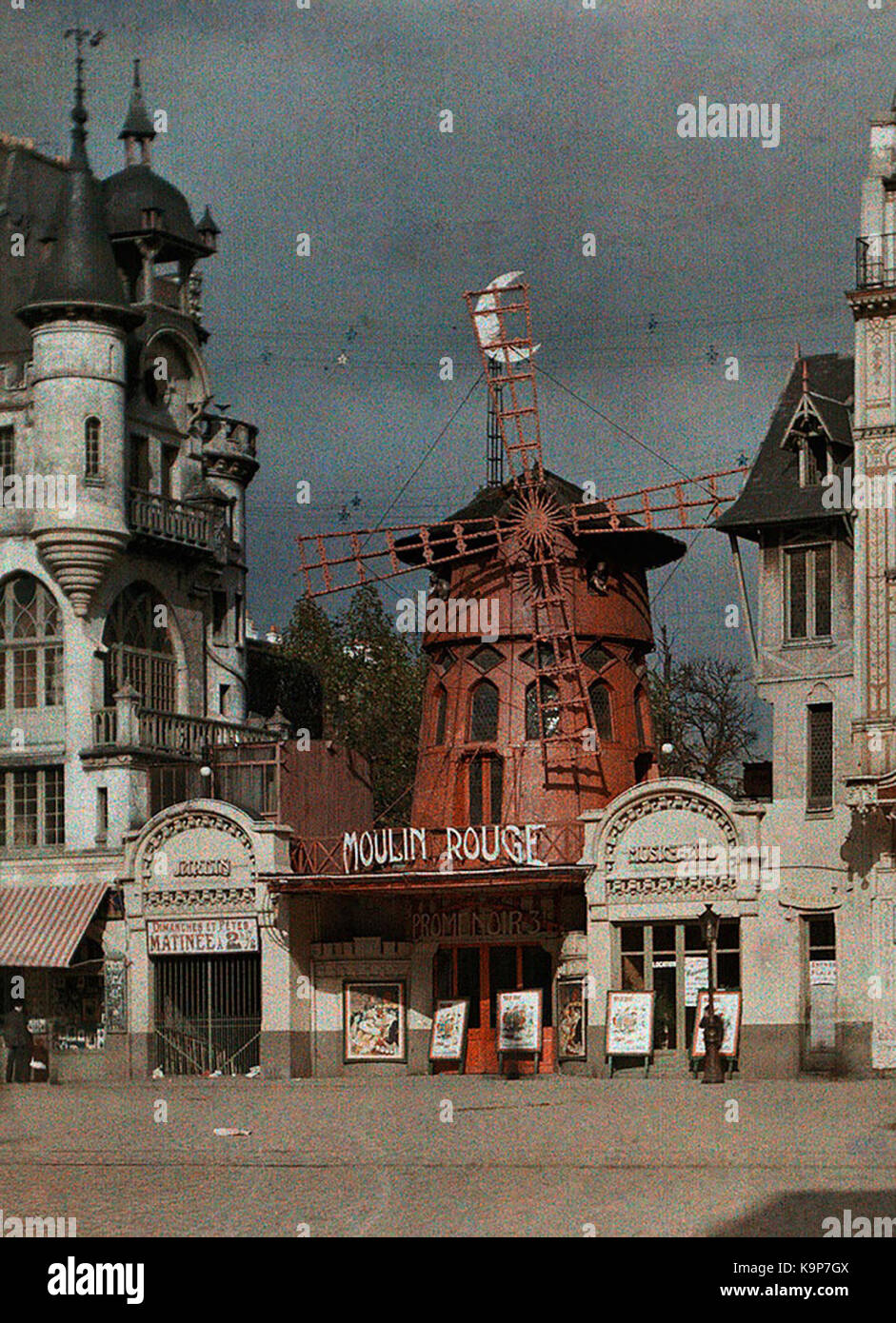 Paris 1914 Moulin Rouge Stock Photo Alamy