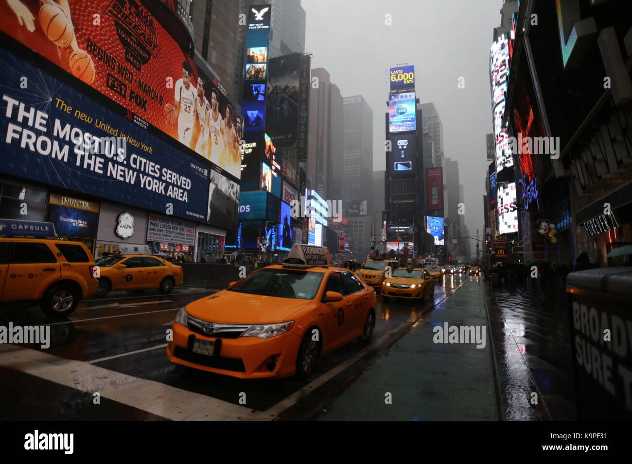 NEW YORK, USA MARCH 2017 Streets of times square on a bad weather