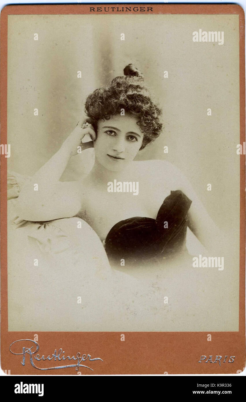 Ravishing Actress (i.e., Unknown Woman), Cabinet Card, By Reutlinger, Paris Stock Photo