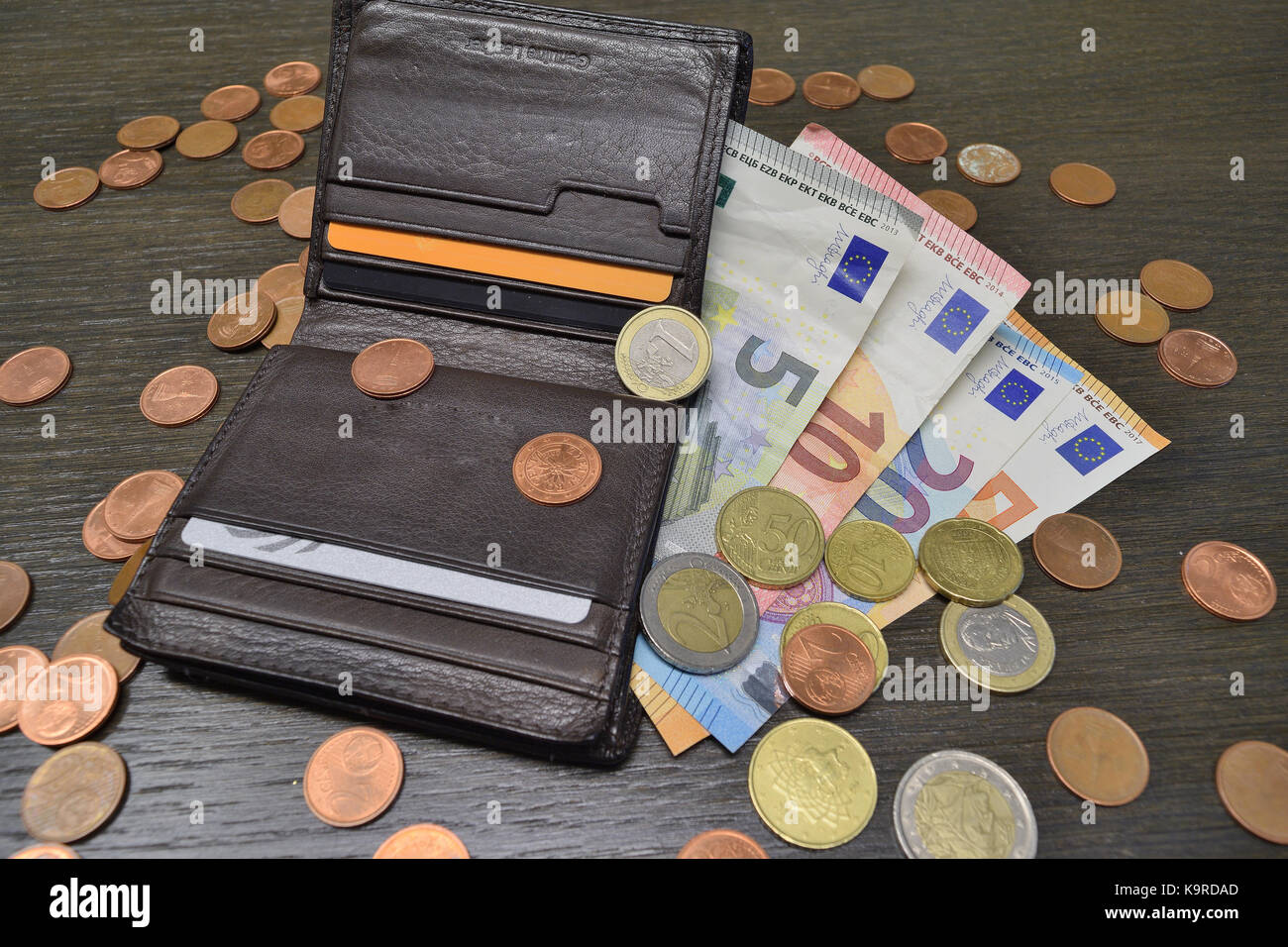 Coin Notes Wallets Black leather wallet bank note hi-res stock photography and images - Alamy