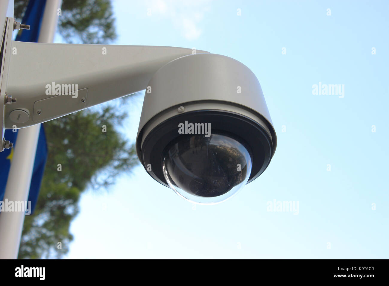 Outdoor dome camera hi-res stock photography and images - Alamy