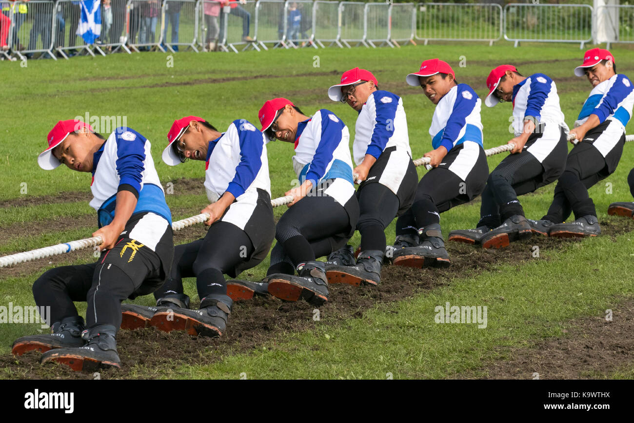 Teamwork Rope Challenge Sporting Event At Southport Merseyside Uk 24th September 17 Chinese Team At The European Outdoor Tug Of War Championships And 17 World Junior And Under 23 Championships Held At