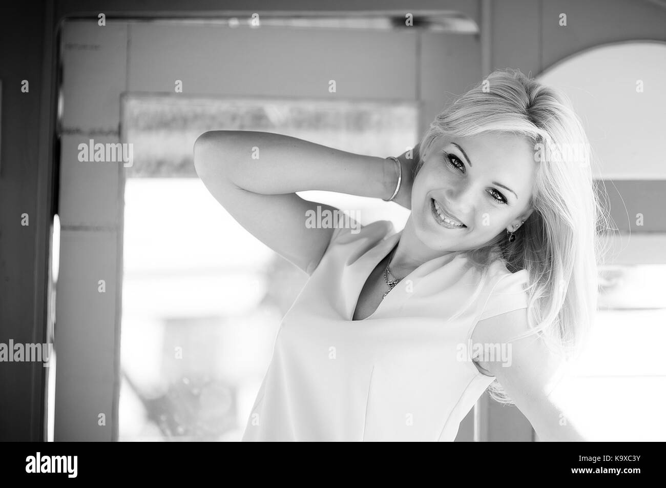 Black and white portrait of beautiful young woman Stock Photo - Alamy