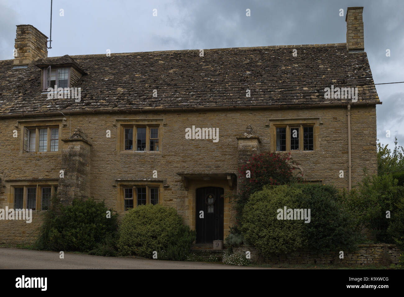 Cotswold Stone cottage in Cornwell, Oxfordshire Stock Photo Alamy