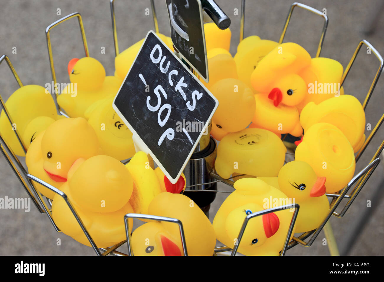 Plastic ducks hires stock photography and images Alamy