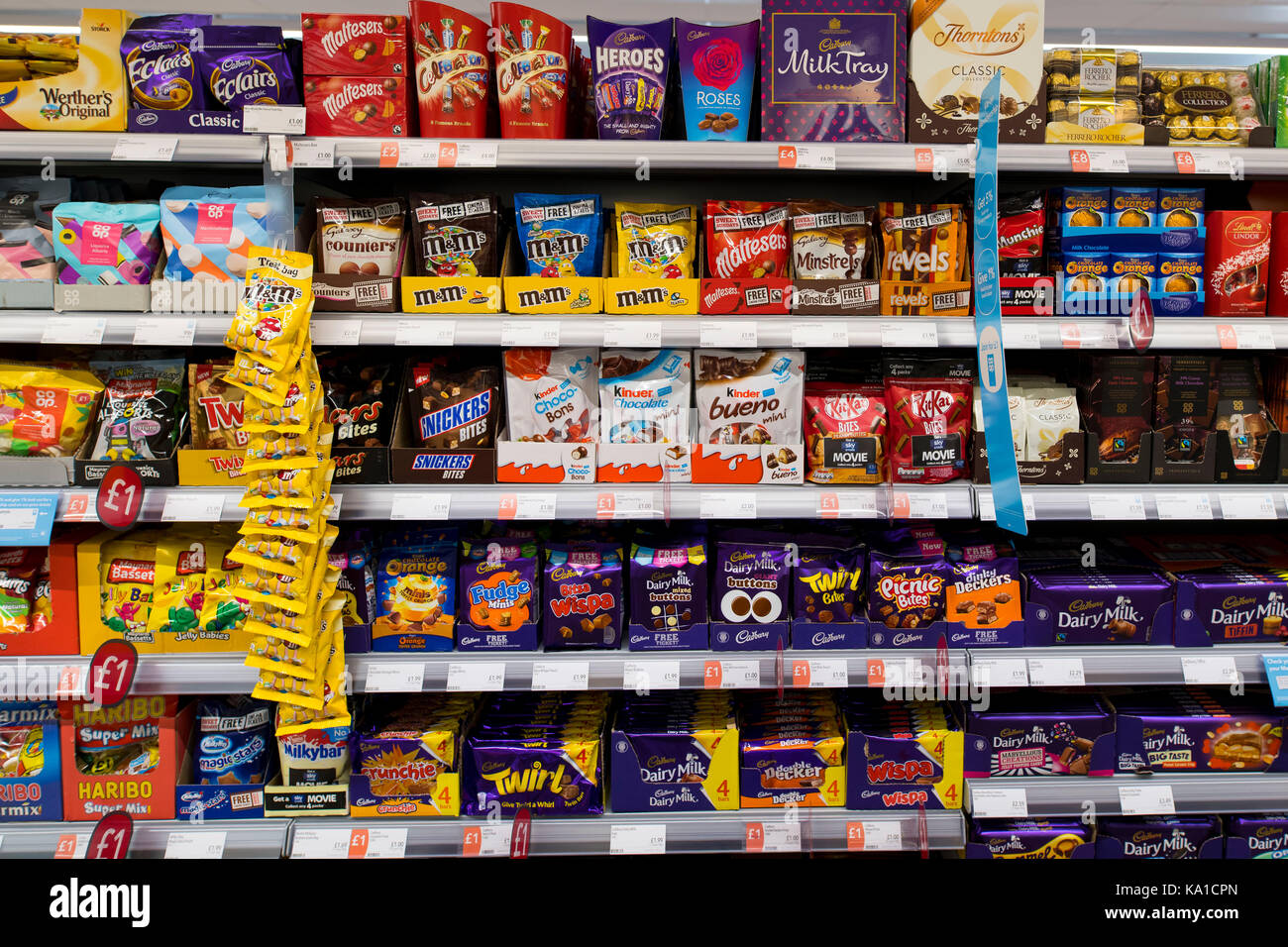 Supermarket Display Chocolate Stock Photos & Supermarket Display Chocolate Stock Images Alamy