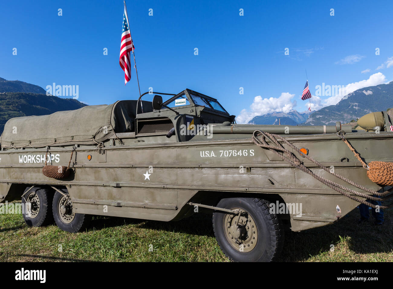 Dukw Amphibious Vehicle Ww2 Hi res Stock Photography And Images Alamy