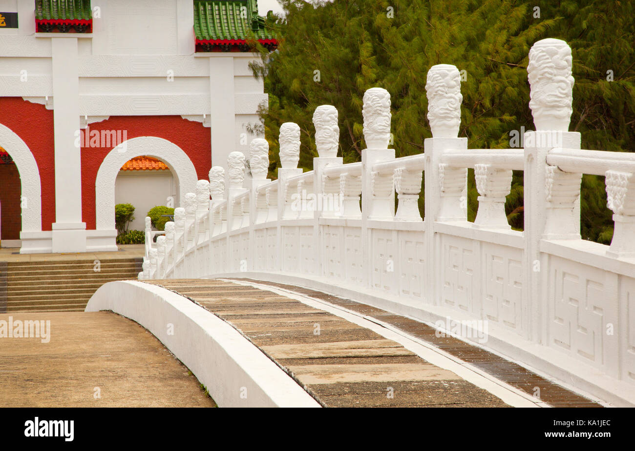 Singapore, Chinese Garden, bridge detail, Built in 1975 by the JTC Corporation and designed by Prof. Yuen-chen Yu, an architect from Taiwan. Stock Photo