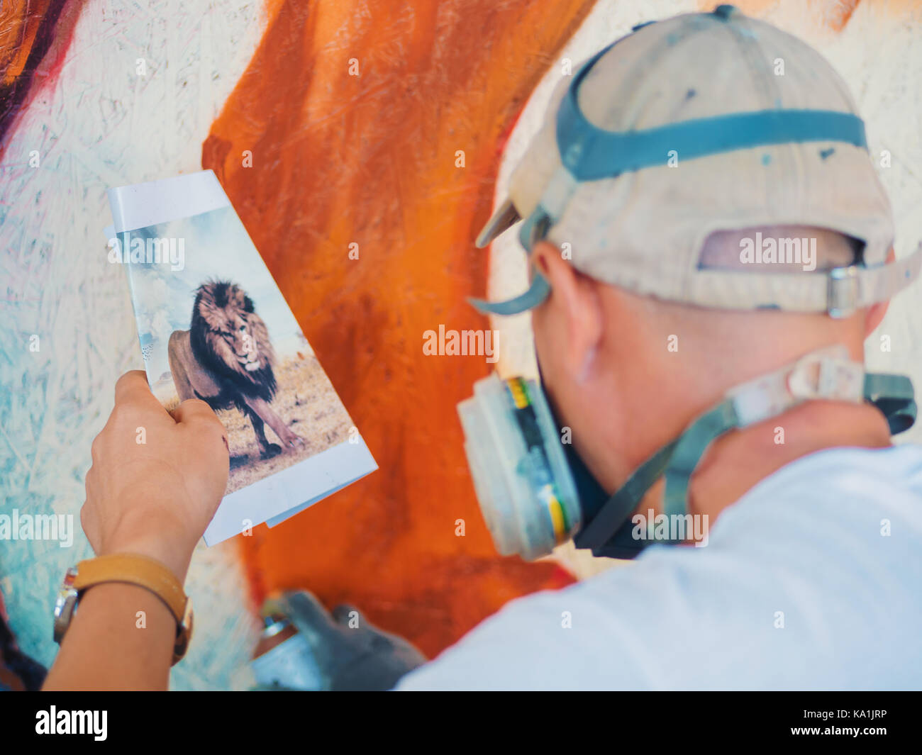 Teenager mask painting hi-res stock photography and images - Alamy