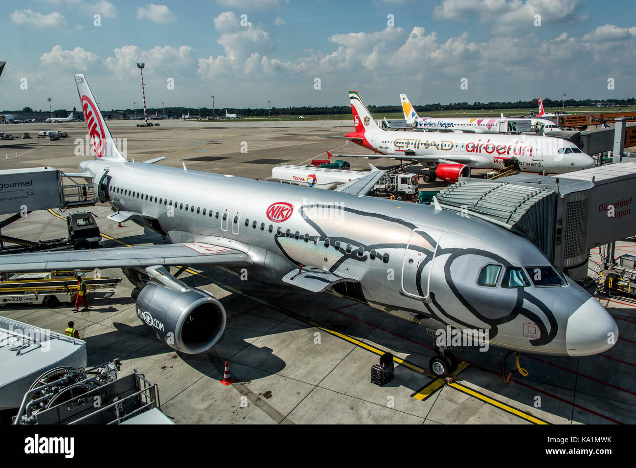 Niki airlines hi-res stock photography and images - Alamy