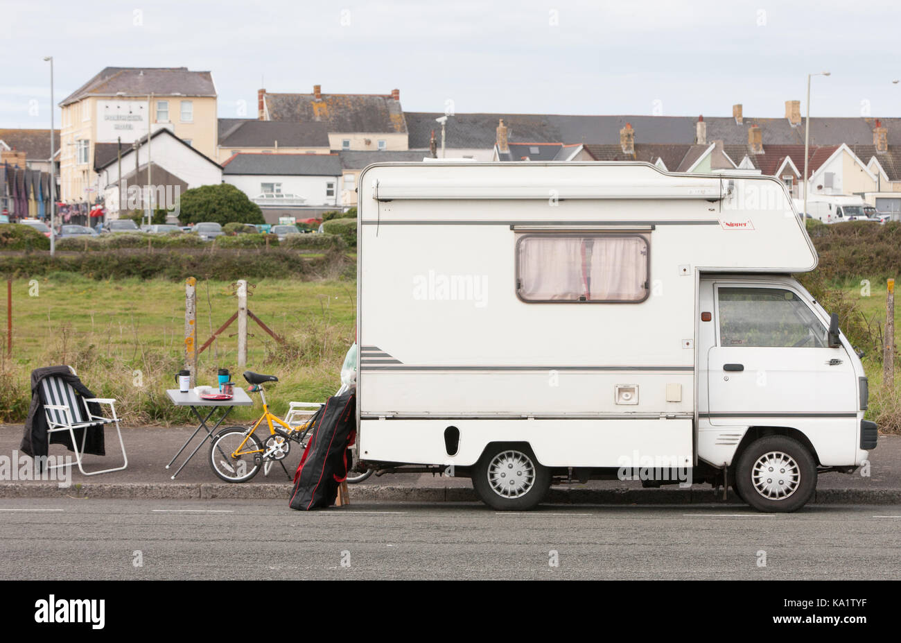 Small,camper van,van ,holiday,mobile,sleeping,accommodation,Porthcawl,coast,coastal,seaside,resort,town,Bridgend,South,Wales,Welsh, U.K.,UK,Europe Stock Photo - Alamy