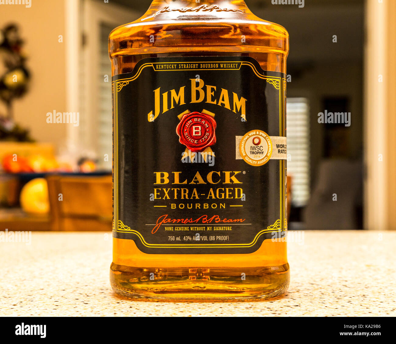 Jim beam black extra aged hi-res stock photography and images - Alamy